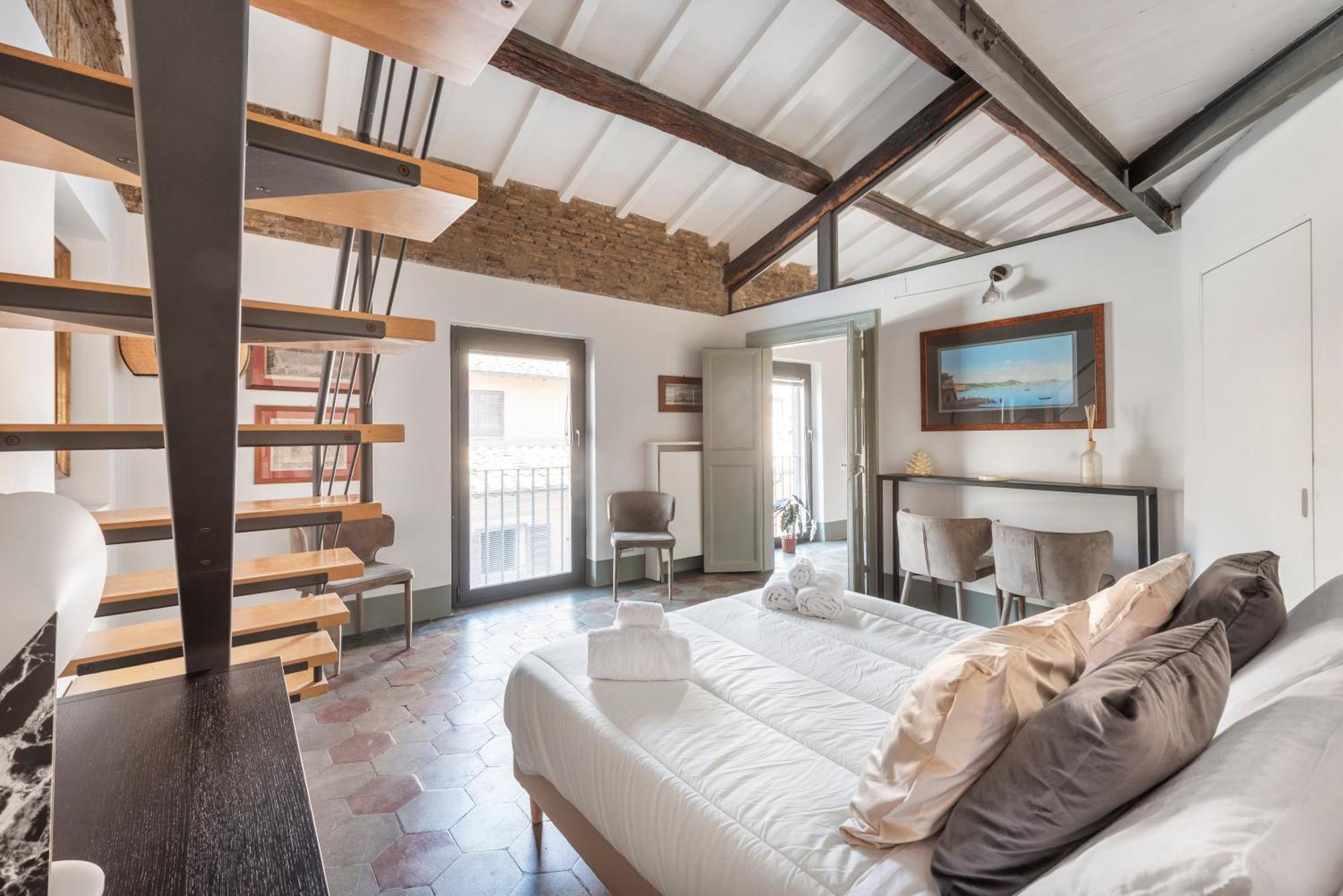 Apartment The Charming Attic - Piazza Di Spagna Area *