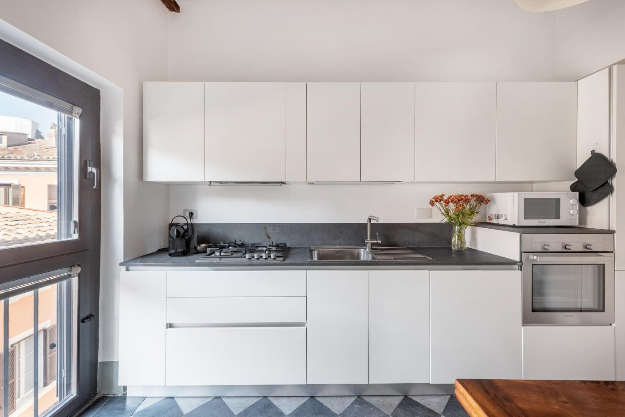 Apartment The Charming Attic - Piazza Di Spagna Area